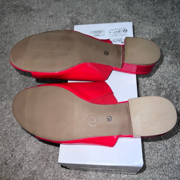 East 5th| Red Patent Slides - Picture 2 of 2
